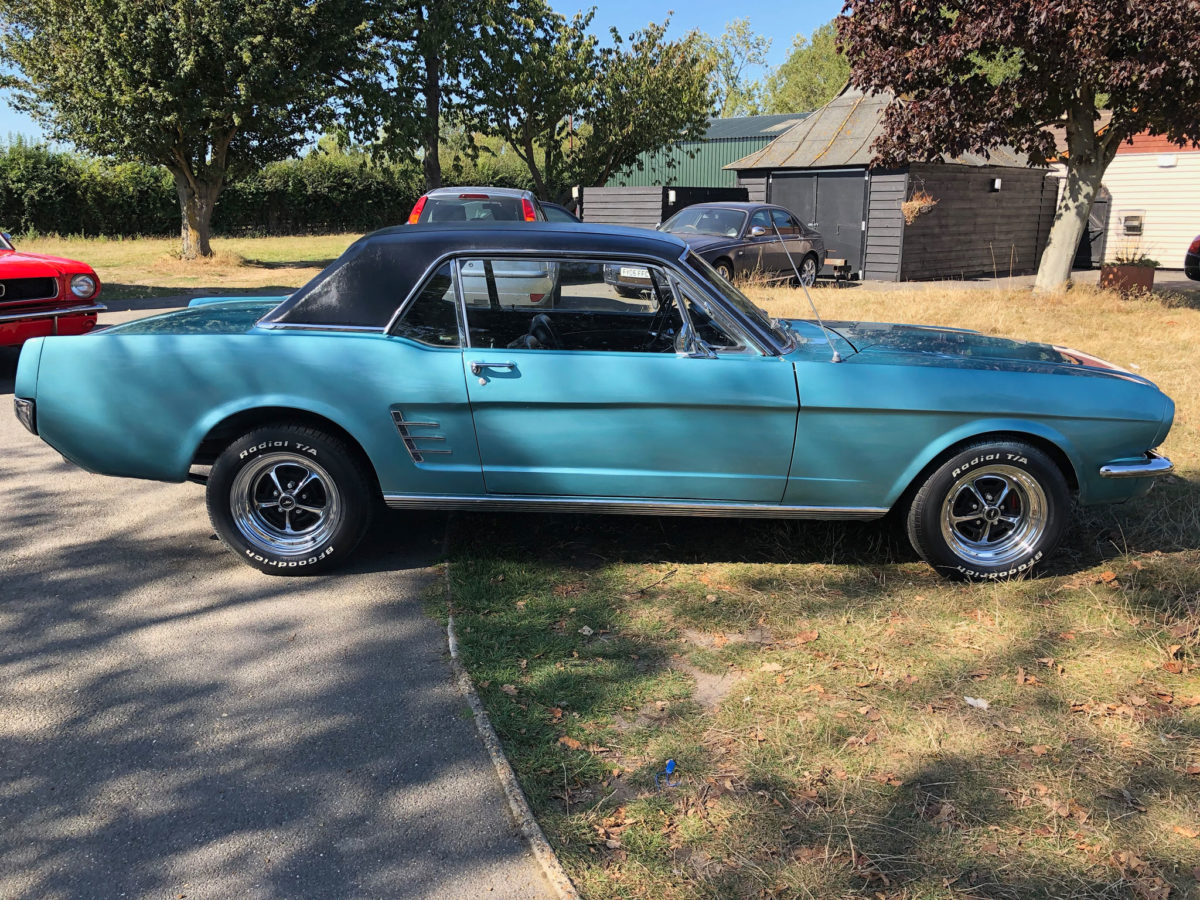 Turquoise Mustang.
